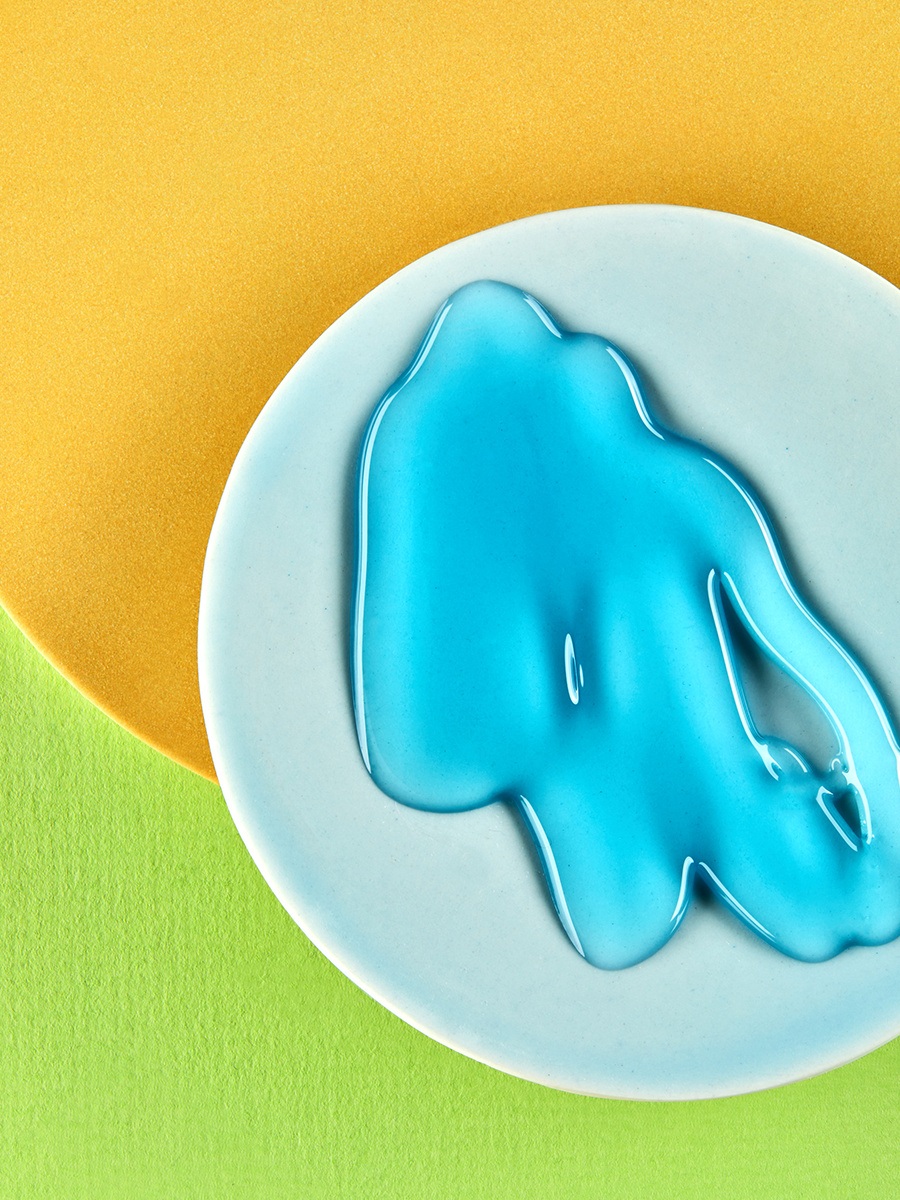 girl with curly hair