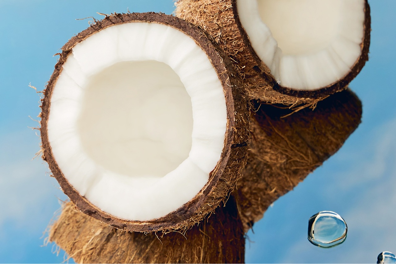 Coconut oil helps hydrate and lubricate skin cells