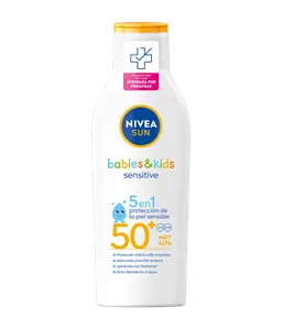 BABIES & KIDS Sensitive Loción Solar FP 50+ 200 ml | NIVEA SUN