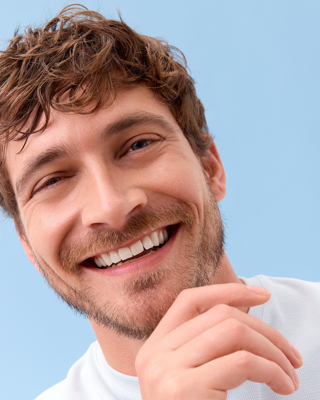 Hemp seed oil in circular container